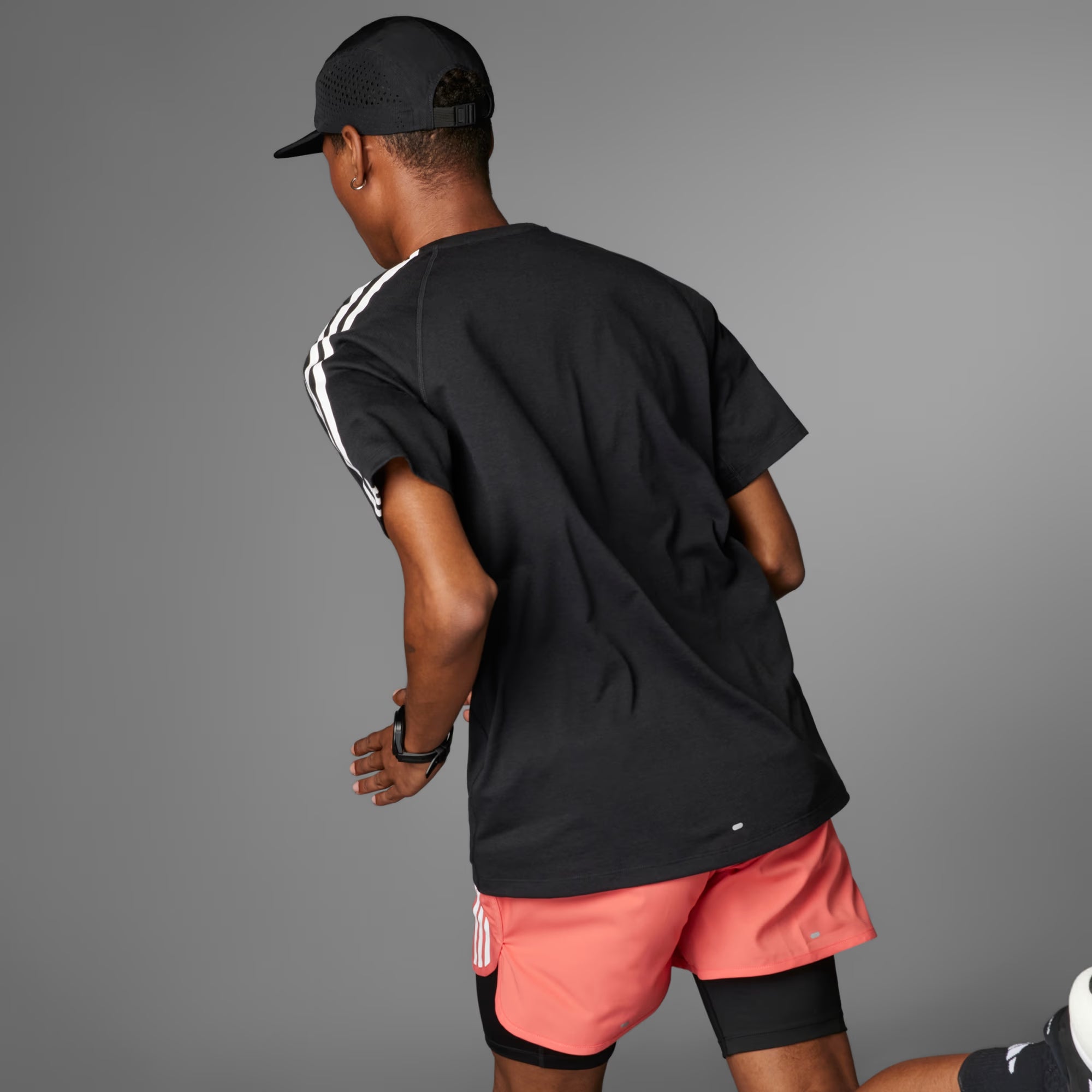 CAMISETA OWN THE RUN 3 RAYAS