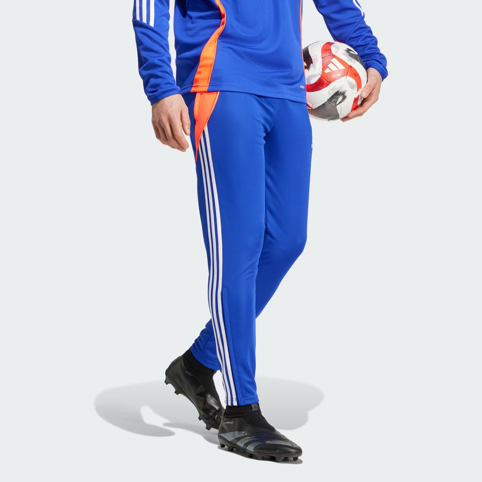 PANTALÓN DE ENTRENAMIENTO TIRO 24