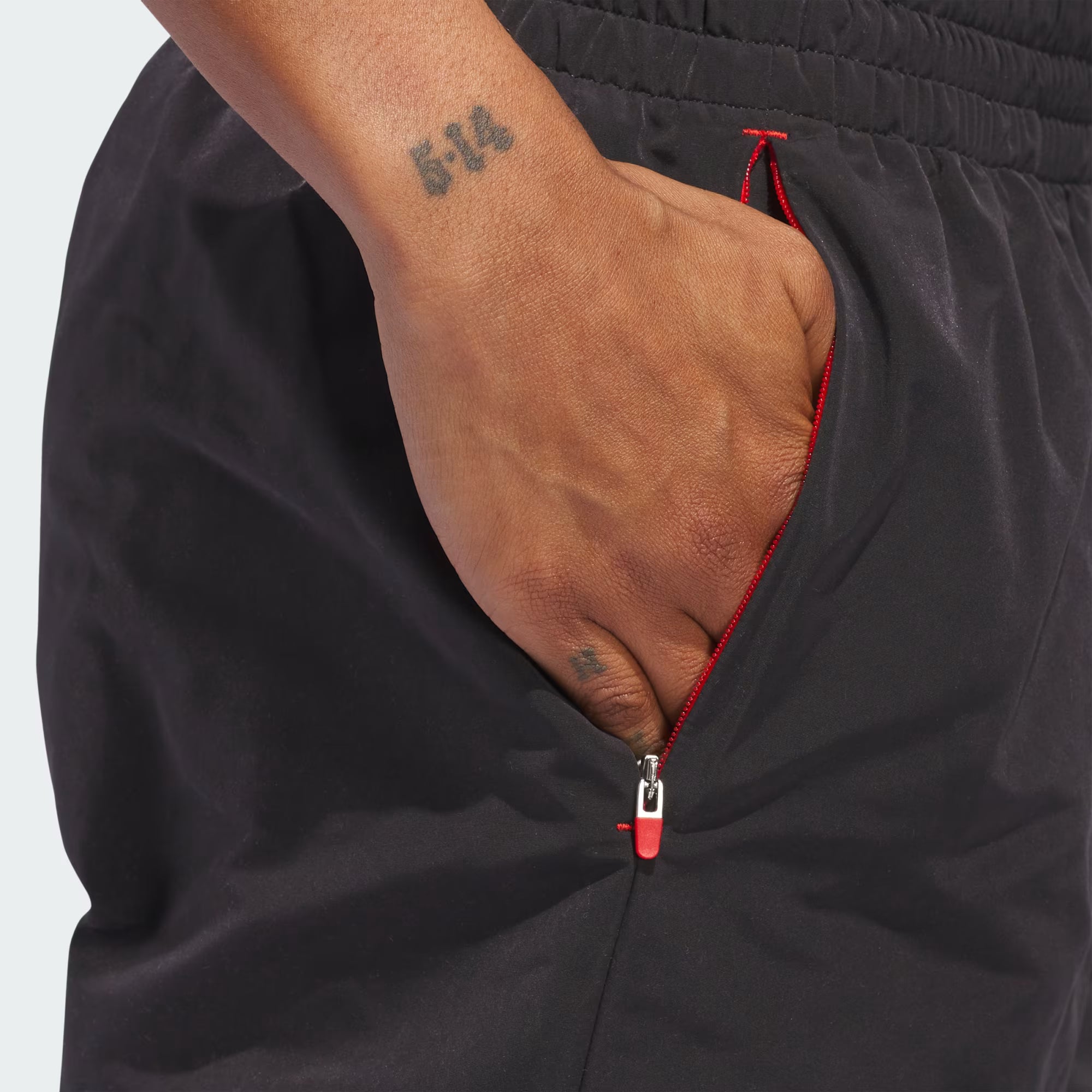 PANTALÓN TEJIDO ADIDAS BASKETBALL SNAP