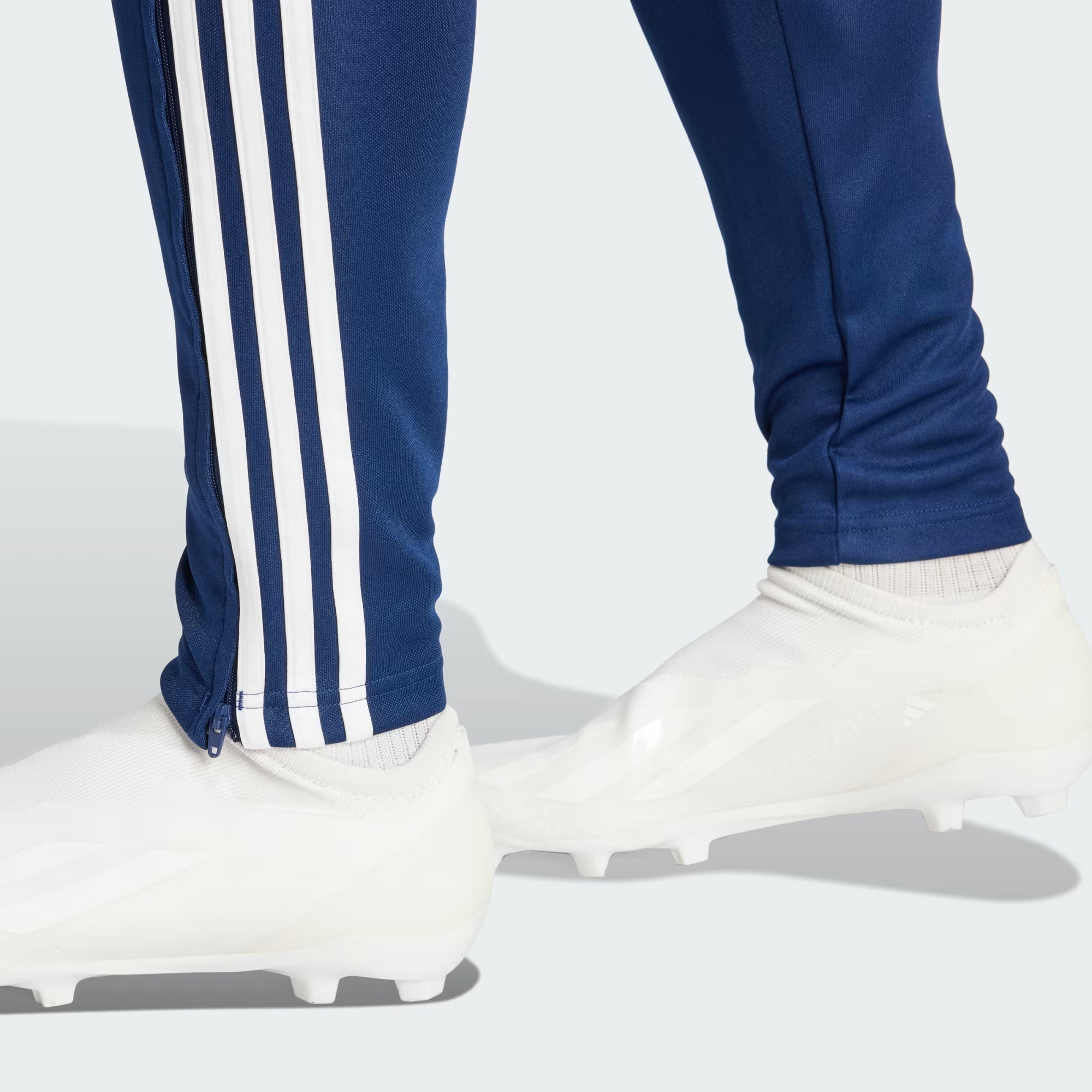 PANTALÓN DE ENTRENAMIENTO TIRO 24
